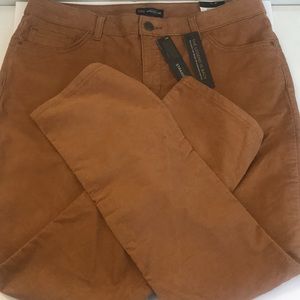 LEE Straight Leg Mid Rise Corduroy